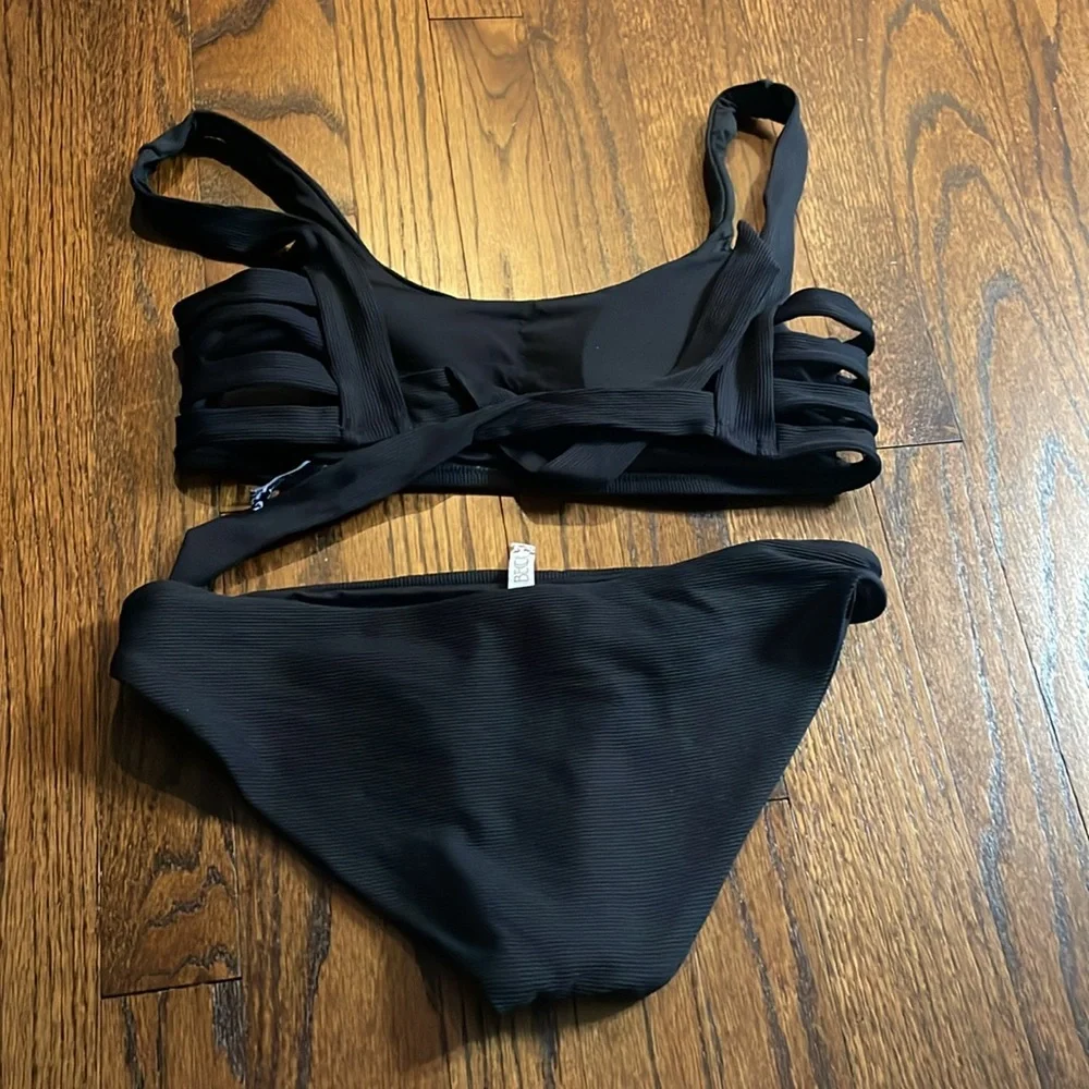 BECCA Black Bikini Set - Size Medium - Picture 3 of 4